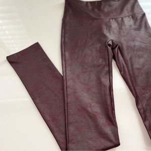 New Calzedonia Italian coated shaping leggings.